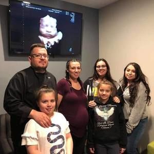 Meet your Posher, Leila